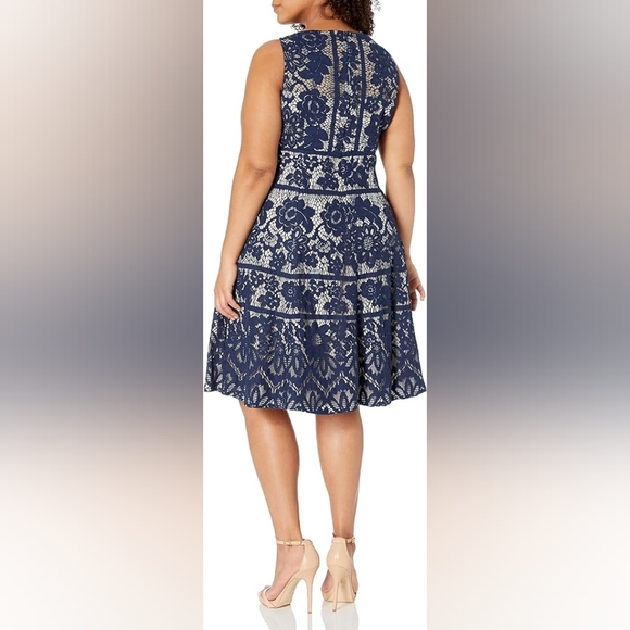 London Times Women's Plus Size (16W) Flower Bloom Lace Fit and Flare Dress - Picture 2 of 15